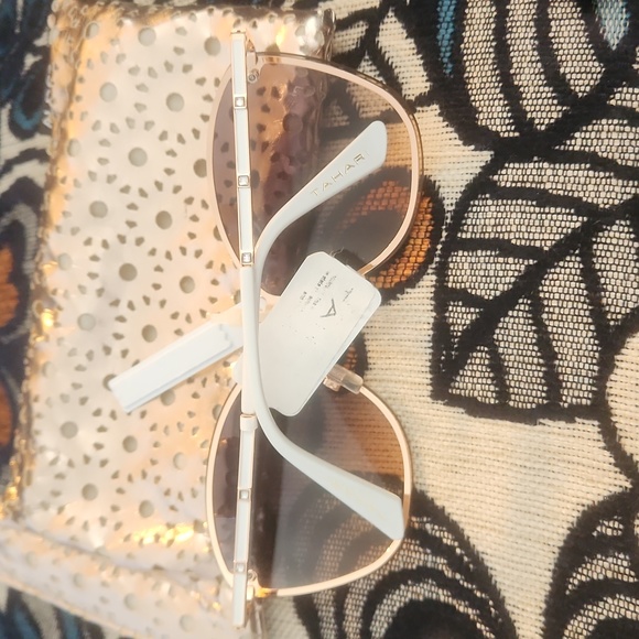 Sunglasses - Picture 2 of 7